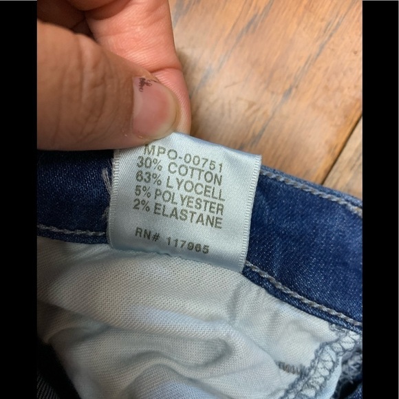 J Brand distressed denim jeans - Picture 8 of 9